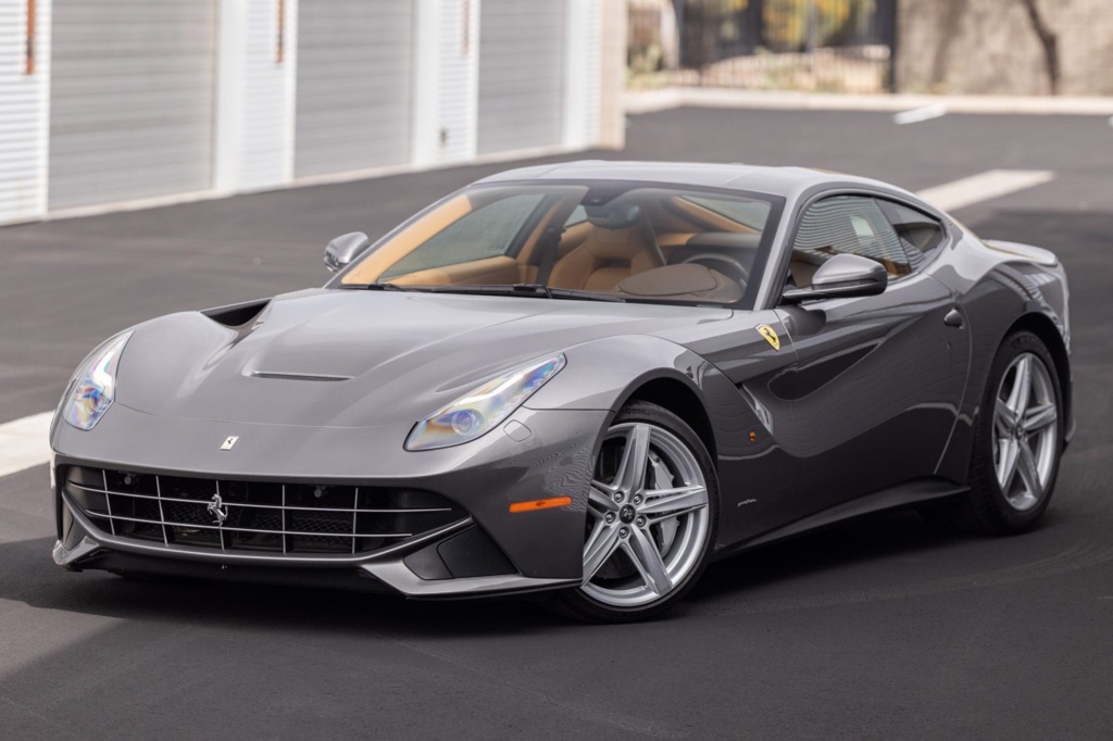 2017_ferrari_f12-berlinetta_0p2a4414-20798.jpg